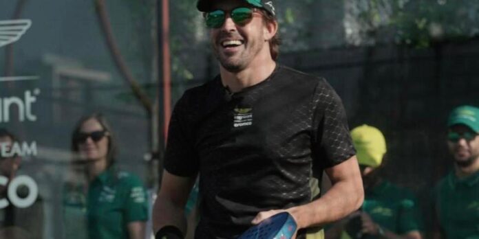 alonso-se-lanza-al-padel-con-kimoa