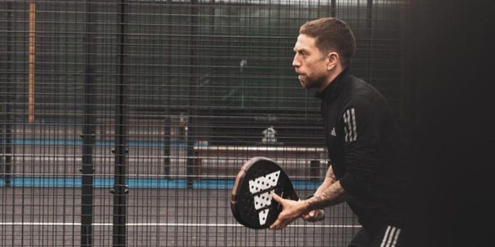 el-papu-gomez-se-refugia-en-el-padel:-“me-salvaste-la-vida-padel-querido”