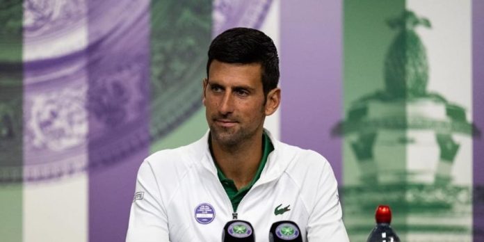 novak-djokovic-alerta-del-impacto-del-padel-en-wimbledon:-“el-tenis-esta-en-peligro”