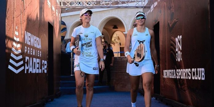 estreno-triunfal-de-delfi-brea-y-lucia-sainz-en-el-newgiza-premier-padel-p2