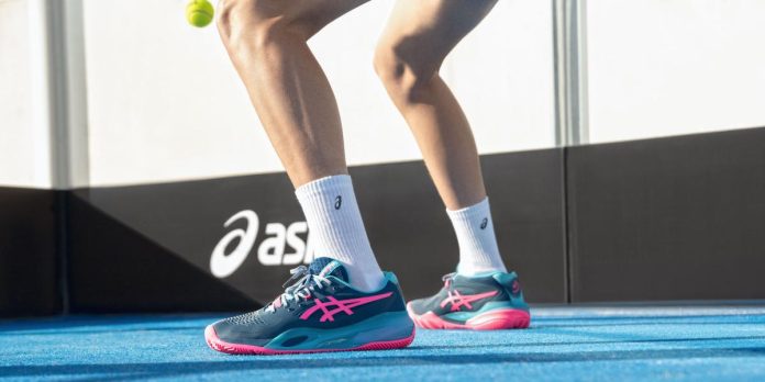 asics-revoluciona-las-zapatillas-de-padel-con-su-ultimo-lanzamiento:-maximo-confort-y-polivalencia