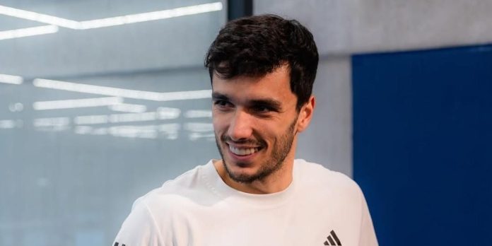 ale-galan-lo-confirma:-a-partir-de-ahora-replica-a-chingotto-y-se-suma-a-la-ultima-tendencia-en-premier-padel
