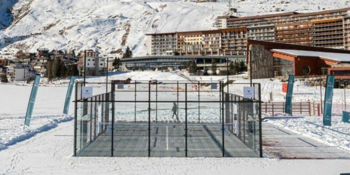 padel-en-sitios-imposibles:-estas-son-las-10-pistas-mas-raras-y-espectaculares-del-mundo